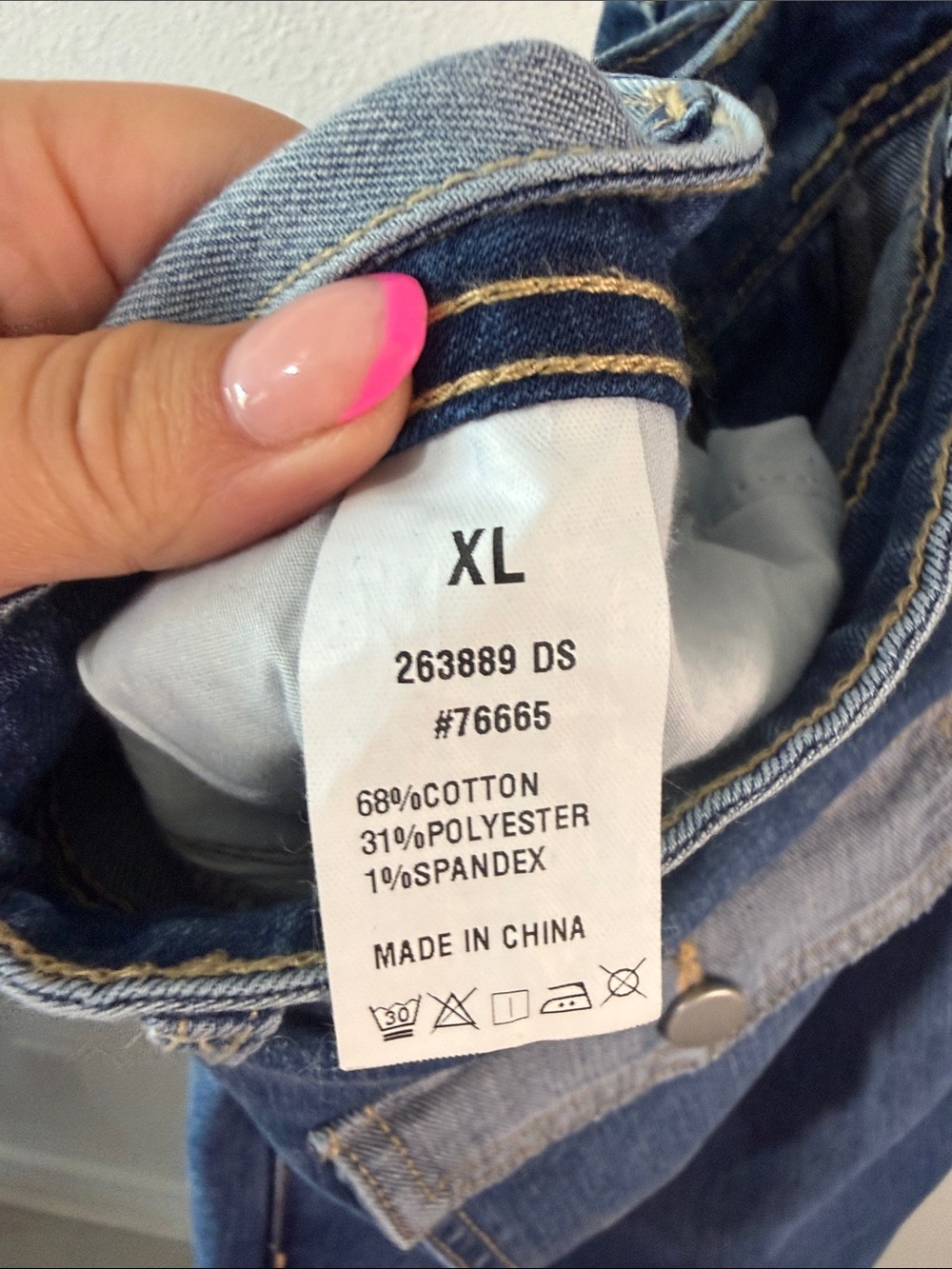 Flamingals- Denim Women's Straight Leg Jeans in Medium Blue Wash- XL- NWOT - Picture 6 of 6